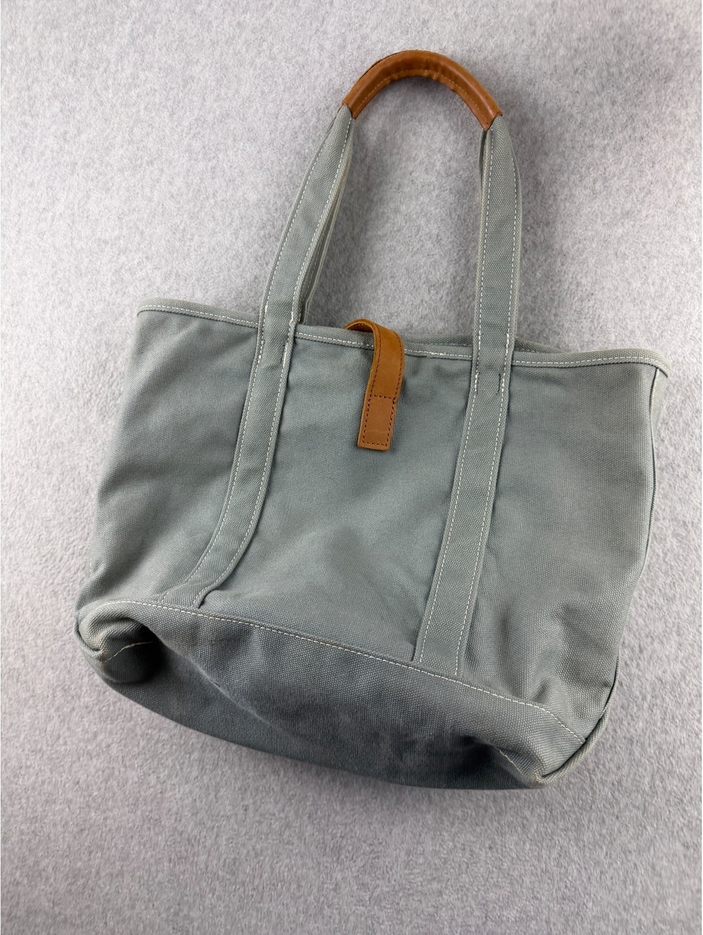L.L.Bean Canvas Boat and Tote Bag Leather Trim Buckle Shoulder Carryall - Picture 2 of 14